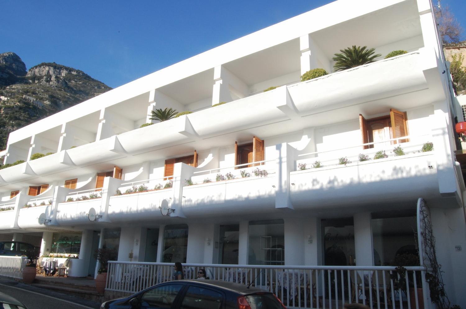 Hotel Le Fioriere Praiano Exterior photo